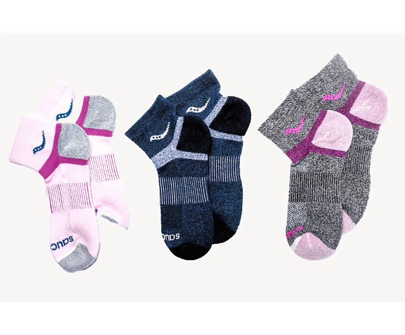 Saucony Inferno Merino Wool Blend Quarter 3-Pack Sock 6 Saucony Inferno Merino Wool Blend Quarter 3-Pack Sock - Image 4