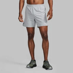 Saucony Men's Outpace 5" Short