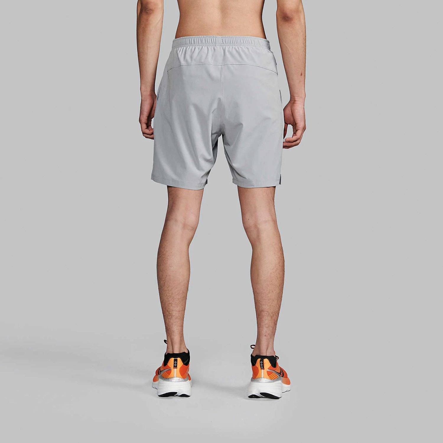 Saucony Men's Outpace 7" Short 4 Saucony Men's Outpace 7" Short - Image 2