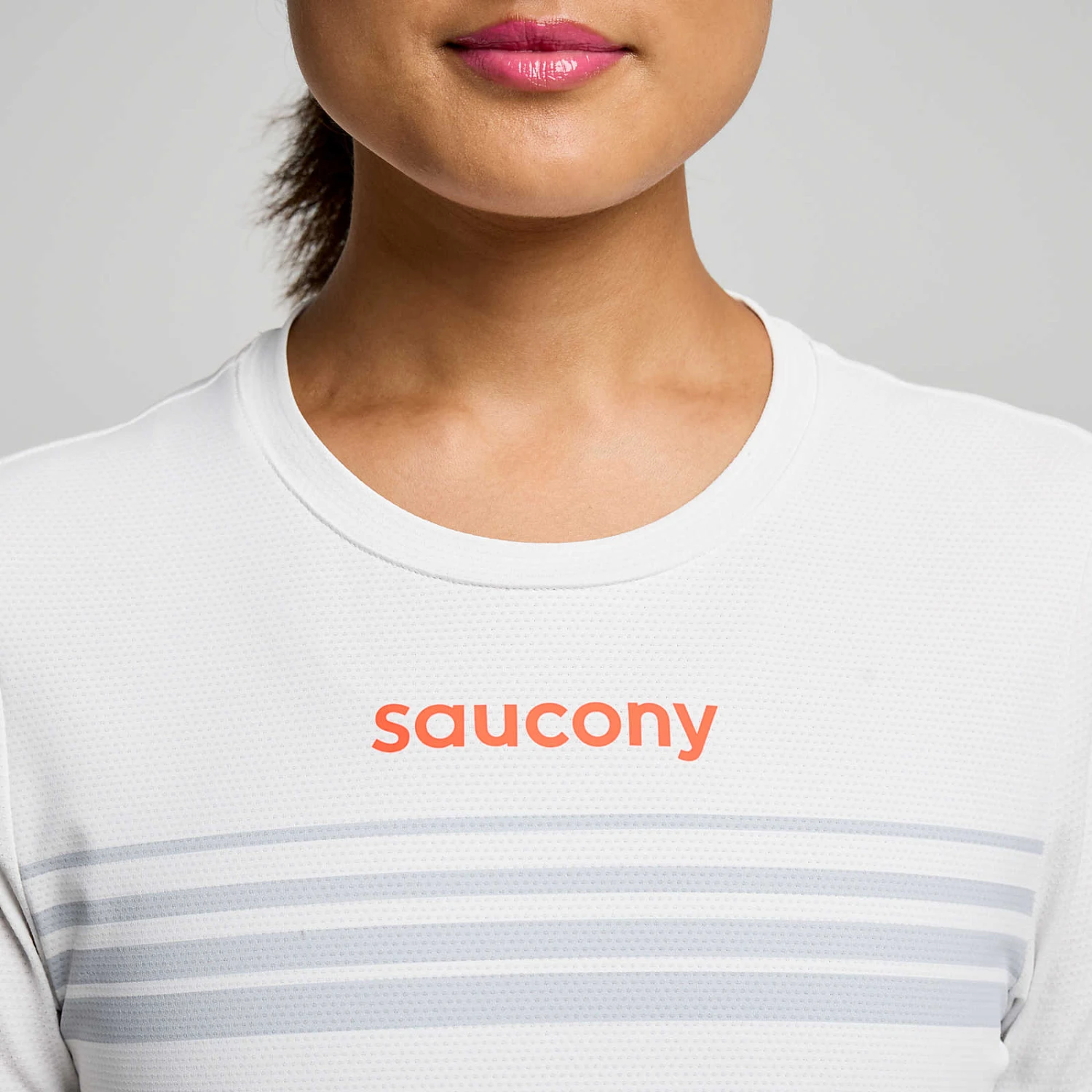 Saucony Women's Endorphin Short Sleeve 6 Saucony Women's Endorphin Short Sleeve - Image 4